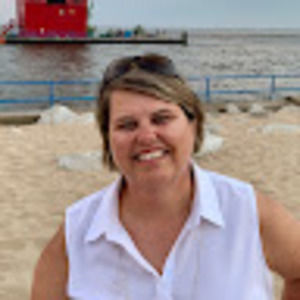 Meet your Posher, Lynne